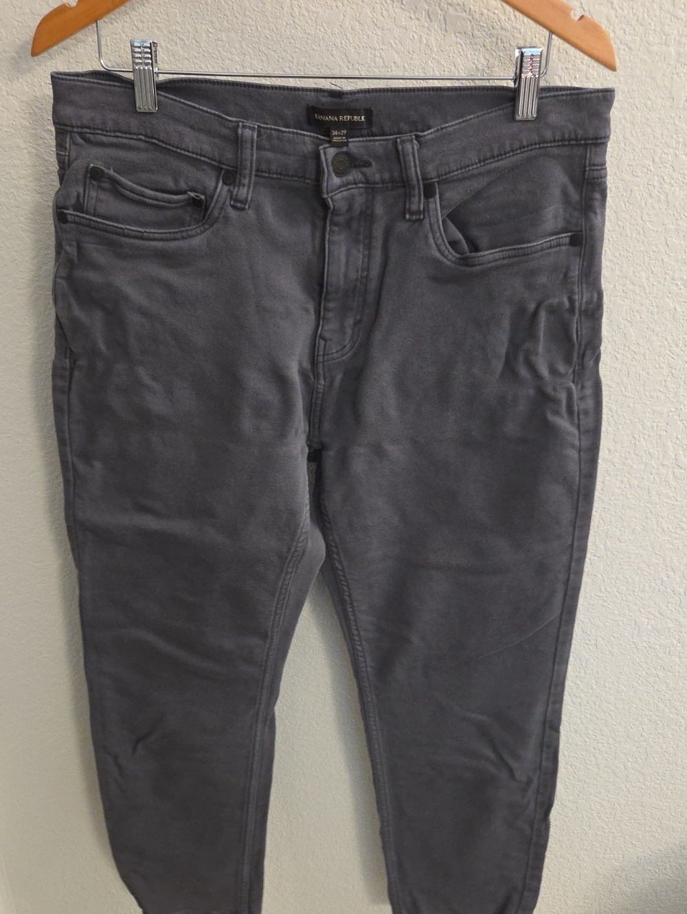 Banana Republic Charcoal Gray Men’s Slim Straight Jeans